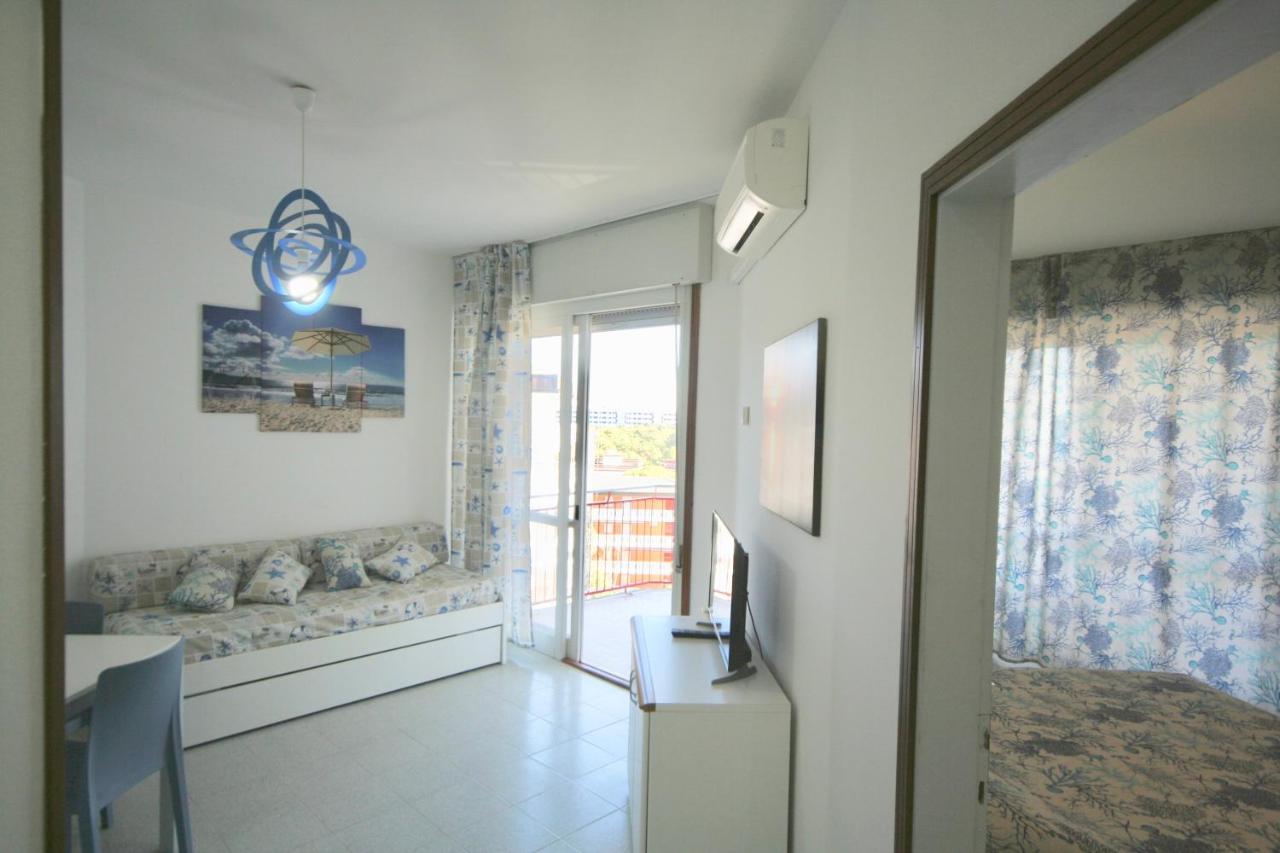 Ba - Cristallo - Sea View - Lignano Sabbiadoro Exterior photo